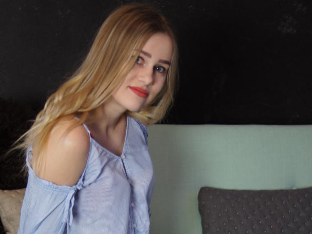 Lillymiracle - Show xXx with this being from Europe Girl 
