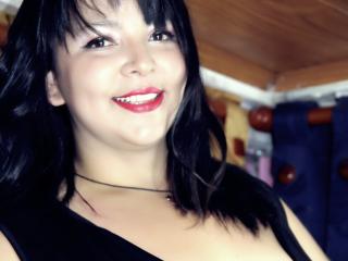 HymenKatrina - Chat live x with this well rounded Sexy babes 