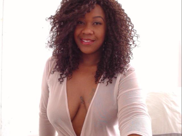 TefaSmith - online chat hard with a ebony Sexy girl 