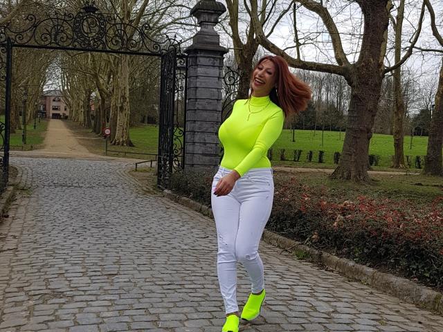 IssaDiamondd - сексуальная веб-камера в реальном времени - 6451965