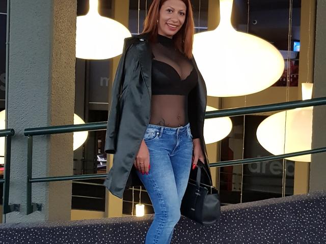 IssaDiamondd - ライブポルノ&amp;セックスカム - 6452000