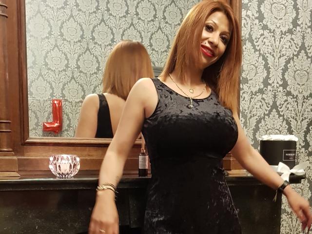 IssaDiamondd - Live porn &amp; sex cam - 6452055