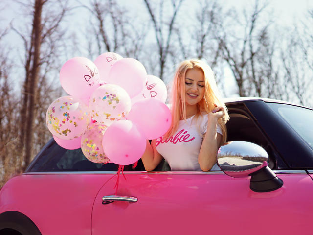 MayaChrystine - chat online exciting with this European 18+ teen woman 