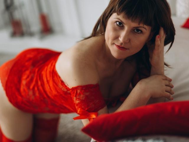 AmberCoronet - Show sexy with this average constitution Gorgeous lady 