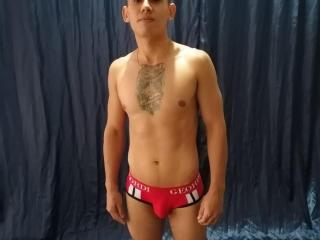 LatinoCaliente - Live cam hard with a trimmed pubis Homosexuals 