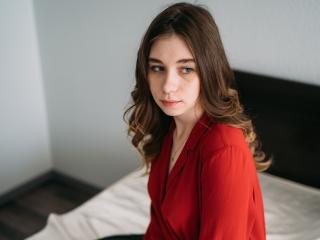 IlayaFlower - Chat live sex with a chocolate like hair Young lady 