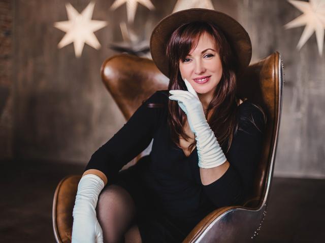 SelinNixon - פורנו בשידור חי ומצלמת סקס - 6497108