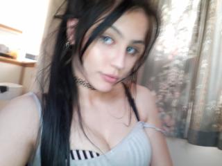 LeonaForReal - Live cam hard with a being from Europe College hotties 