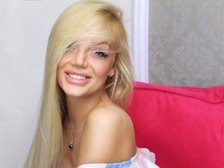 BiancaV - Live cam x avec cette Sublime jeune jeune model très sexy aux cheveux dorés sur la plateforme Xlove 
