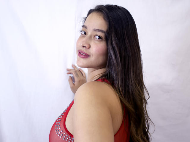 AmandaWatson - Chat hard with a reddish-brown hair College hotties 