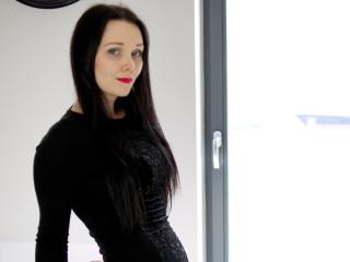 QueenZoe - Chat cam sexy with a White Sexy babes 