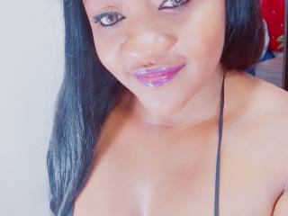 NahomiWillis - Chat live exciting with a Horny lady 