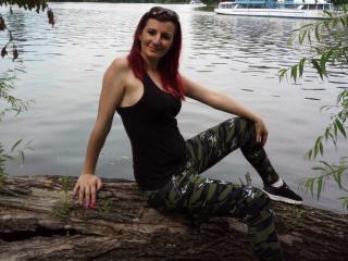 WendyWestW - Live cam hard with this shaved pubis Sexy girl 