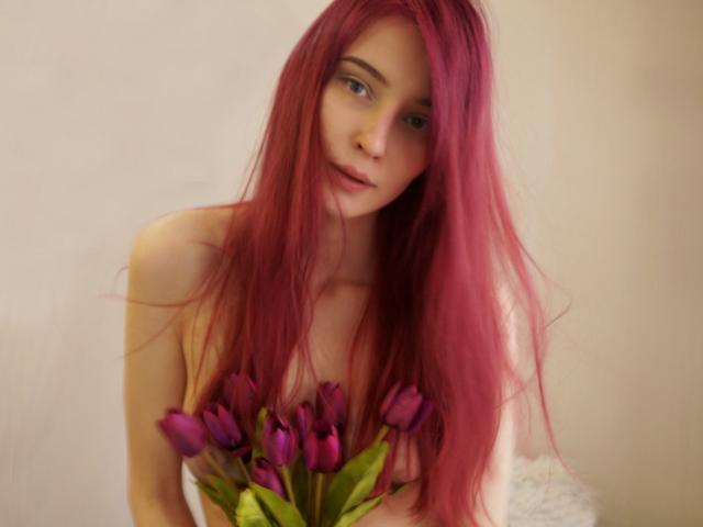 AnnyKitty - Webcam nude with this ginger Sexy babes 