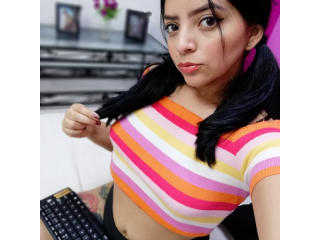 LoryBanks - chat online porn with a regular melon 18+ teen woman 
