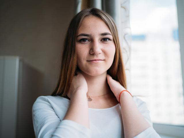 InnaMiracle - Live cam sex with this European 18+ teen woman 