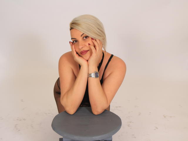 AlessiaBliss - Sexe cam en vivo - 6565528