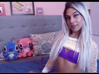 MarilynStars - Web cam sexy avec cette Trans de type latino sur le service XloveCam 