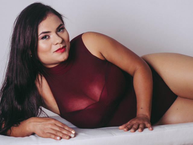 BrianaPreston - Chat live sex with a portly Gorgeous lady 