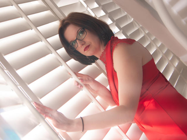 ValeriaDiamond - Sexe cam en vivo - 6572283