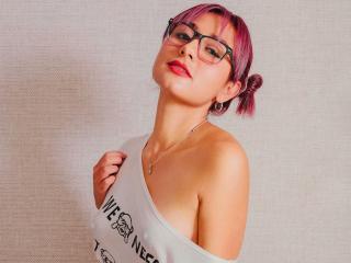 KimVega - Live cam sexy with a latin 18+ teen woman 