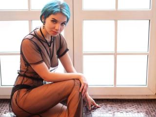 RoksanaBelle - chat online hard with a reddish-brown hair Young lady 