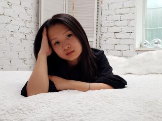 JennySoulful - chat online exciting with a black hair Girl 