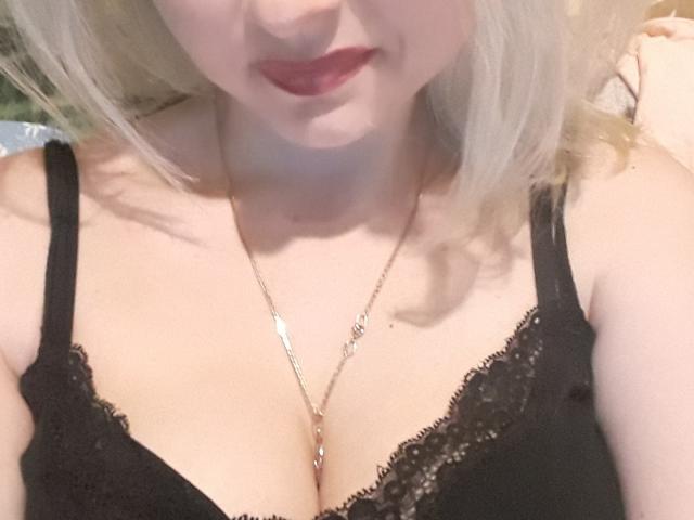 NarcisJill - Live cam x avec une Sacrée jeune créature en chaleur anatomie esthétique sur la plateforme Xlove 