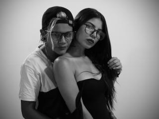 EmmaAndJulia - Show live porn with this latin Lesbian 