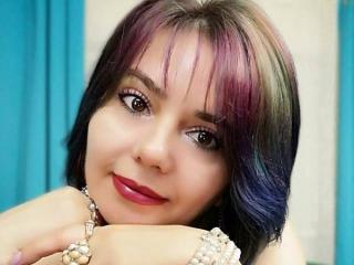 DilaDreams - Chat hot with a latin Lady 