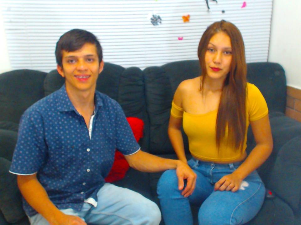 EnriquexSalome - Webcam hot with a Couple 