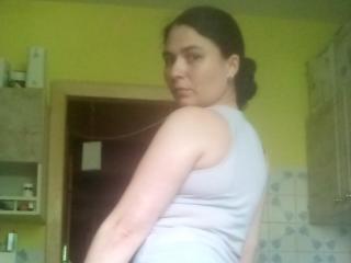 WonderPhyllis - Webcam xXx avec cette Femmes rasée sur le service XloveCam 