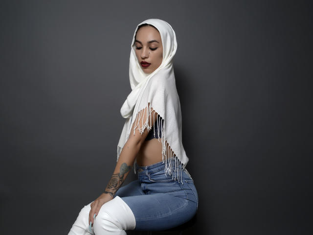 ArabicAmina - online show xXx with a Sexy girl 
