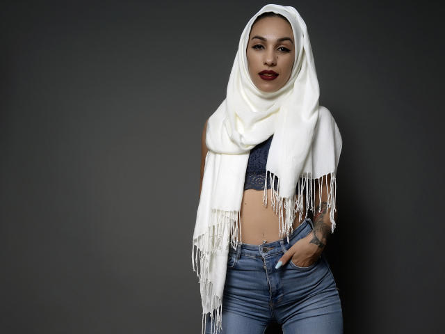 ArabicAmina - Web cam xXx with this Young and sexy lady 