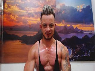 Everet - Chat cam hard with this shaved pubis Men sexually attracted to the same sex 