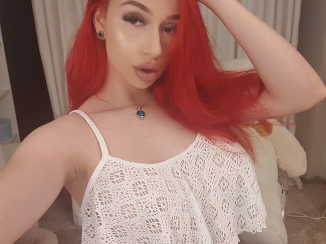 RaisaFitBabe - Show xXx avec une Magnifique jeune femme sexy à la poitrine parfaite sur le site Xlovecam 