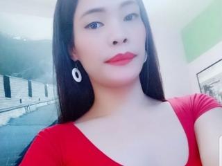 NaughtyQueen - Cam sexe avec une Trans asiat  