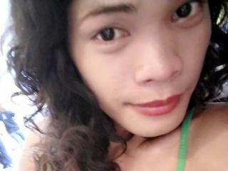 NaughtyQueen - Live chat hard with a charcoal hair Ladyboy 