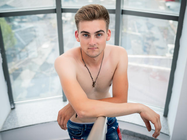 ChrisMalone - сексуальная веб-камера в реальном времени - 6665849