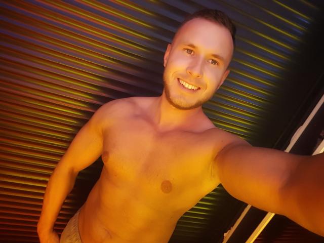 MikeSmithX - Sexe cam en vivo - 6675472