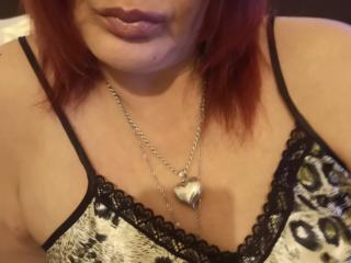 MissShantie69 - Spectacle intime avec une Cougar voluptueuse sur la plateforme Xlovecam 