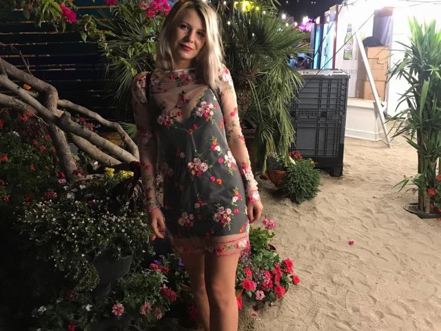 LaraCalie - Élő pornó és szexkamera - 6706317