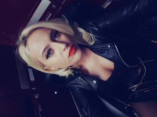 MichellePussyHot - Live sex with this being from Europe Girl 