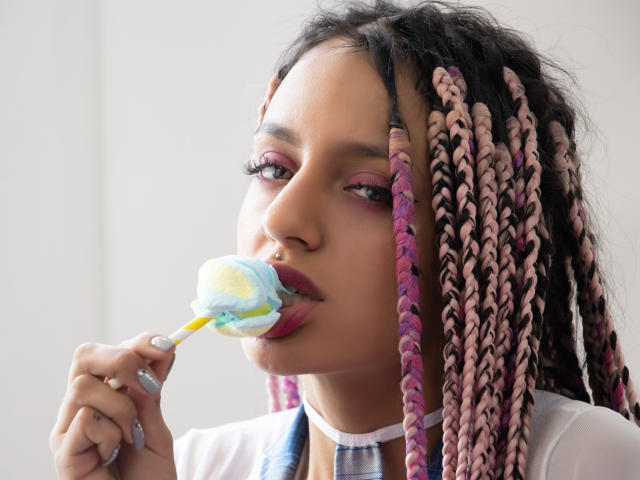 AlexaKing - сексуальная веб-камера в реальном времени - 6717192