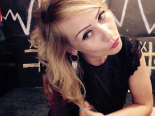 FitDirtyBlondeXX - Live porn &amp; sex cam - 6744253