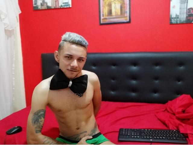TonnySex - online chat hard with this Homosexuals 