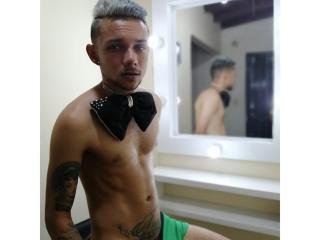 TonnySex - Chat sexy with a Homosexuals 