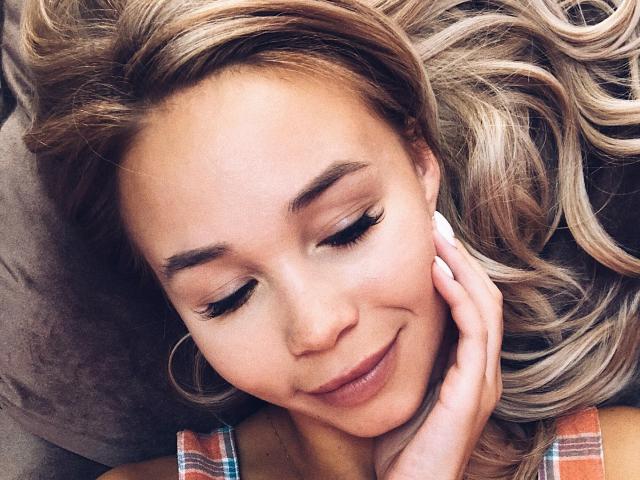 MissHellenH - Webcam sexy avec une Incroyable jeune créature sexy occidentale  