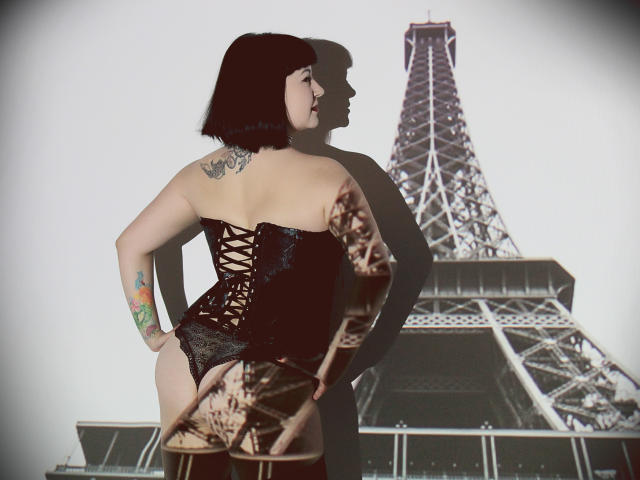GraceLady - Live cam hot avec une Femme avec un grosse et belle poitrine sur Xlovecam.com 