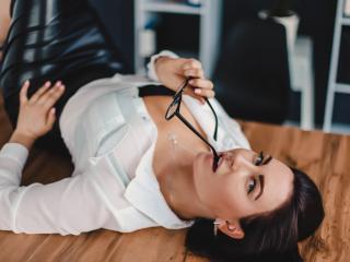 TellySabe - Cam sex with this dark hair Sex young lady 